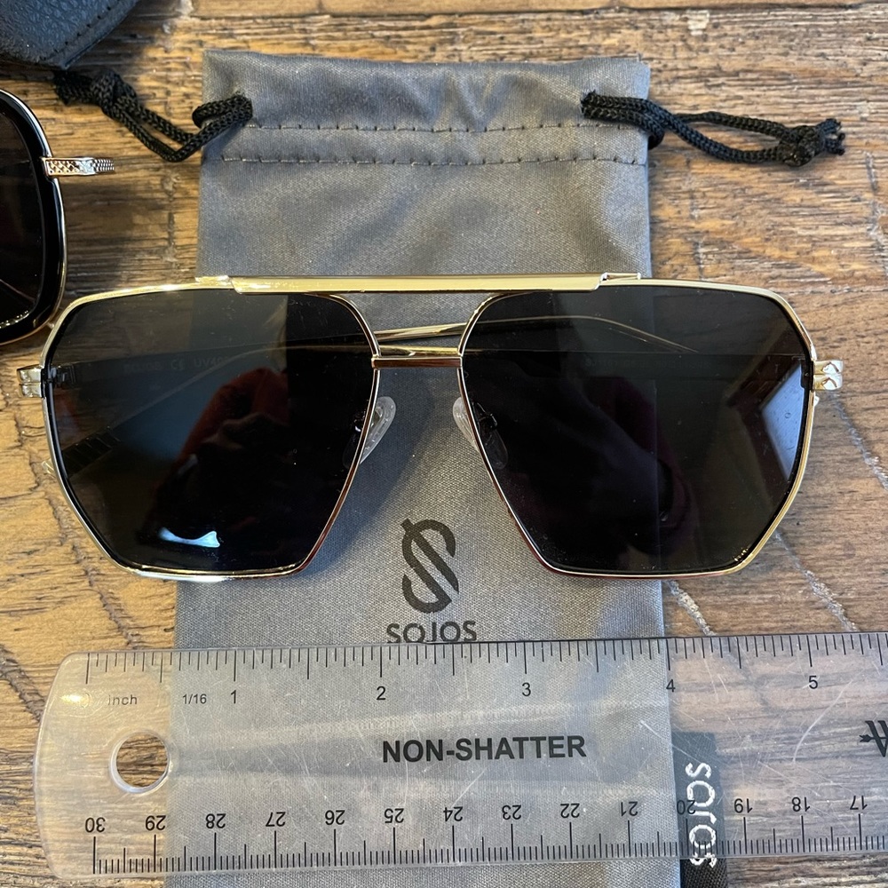 Amazon sunglasses bundle of 3 - Picture 3 of 5